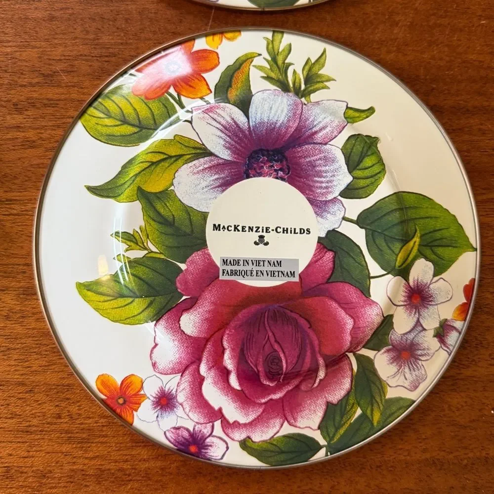 NWOT 4 MacKenzie-Childs Flower Market Abundant Floral Plate Set White Pink Green